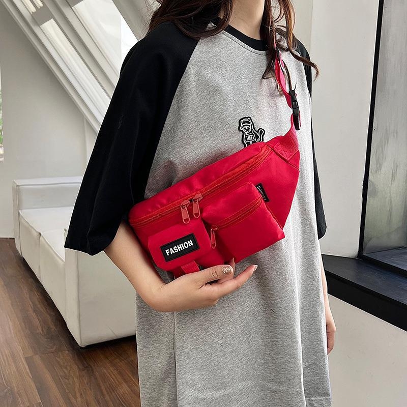 Trendová unisex crossbody kabelka, streetwear v kórejskom štýle s hongkonskou atmosférou roku 2025