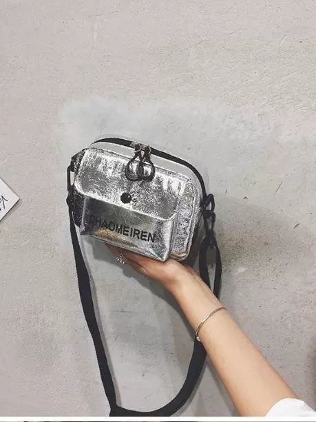Νέα μόδα: μικρή crossbody τσάντα, κομψή θήκη τηλεφώνου με ευέλικτο καθημερινό στυλ, εμπνευσμένη από το κορεάτικο casual