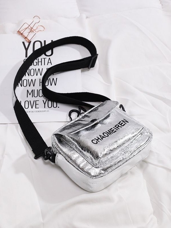 Νέα μόδα: μικρή crossbody τσάντα, κομψή θήκη τηλεφώνου με ευέλικτο καθημερινό στυλ, εμπνευσμένη από το κορεάτικο casual