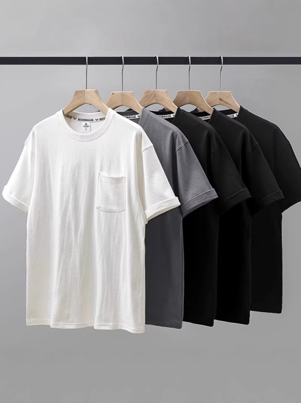 Λευκό T‑shirt με τσέπη, κοντό μανίκι, unisex, άνετη γραμμή, καλοκαίρι, βαμβάκι