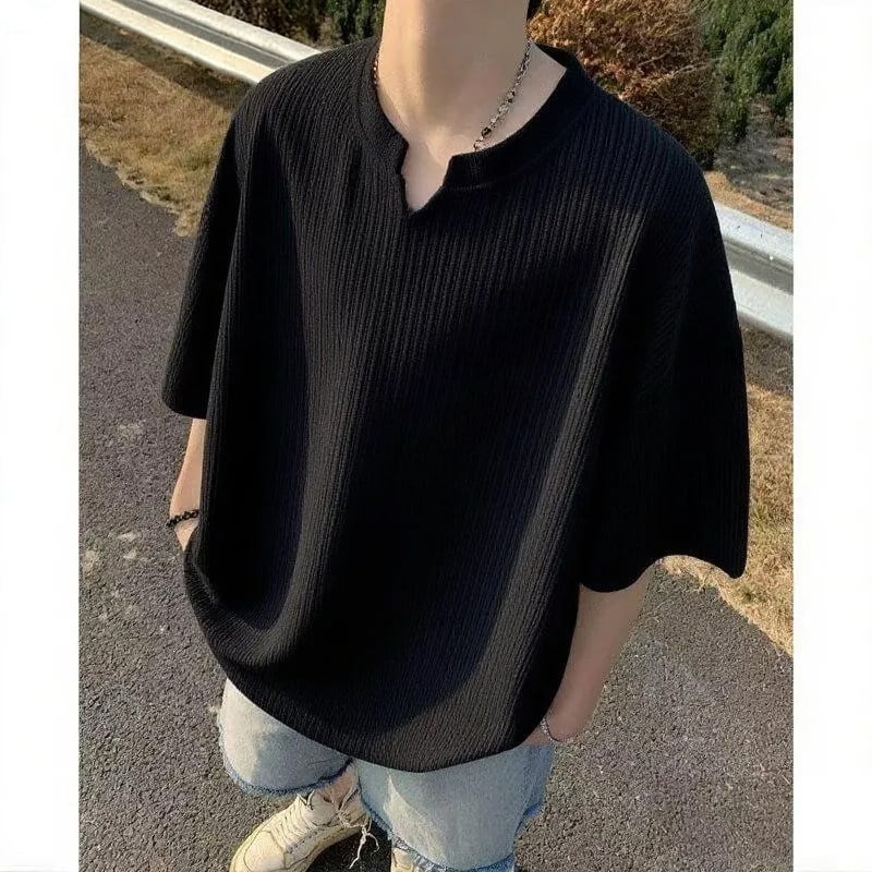 Ανδρικό κοντομάνικο T-shirt από ice-silk με υφή, καλοκαιρινό δροσιστικό streetwear σε αμερικάνικο στυλ, χαλαρή γραμμή, V-λαιμό, αίσθηση πολυτέλειας