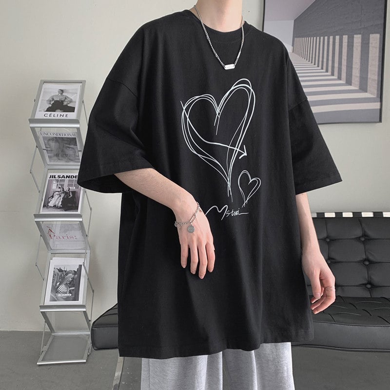 Αντρική κοντομάνικη T‑shirt σε Hong Kong style, καλοκαιρινή, άνετη και χαλαρή γραμμή, casual και μοντέρνο, φρέσκια αίσθηση
