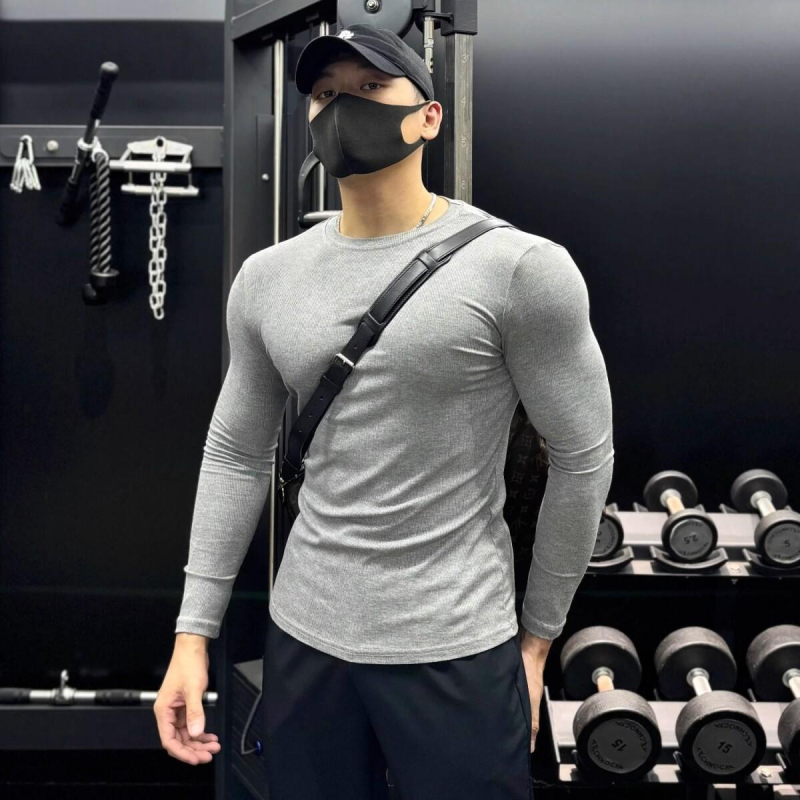 Ανδρικό T‑shirt με μυϊκό στενό κόψιμο, μακριά μανίκια, στρογγυλή λαιμόκοψη, αθλητικό ένδυμα για τρέξιμο και γυμναστική, ελαστικό