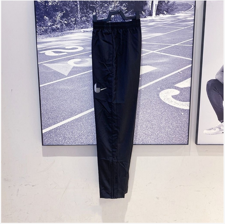 Férfi gyorsan száradó nadrág nyárra, laza, sportos jogger fazon, egyenes szabás, 9/10 hossz