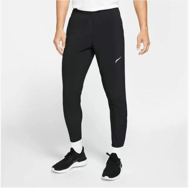 Férfi gyorsan száradó nadrág nyárra, laza, sportos jogger fazon, egyenes szabás, 9/10 hossz
