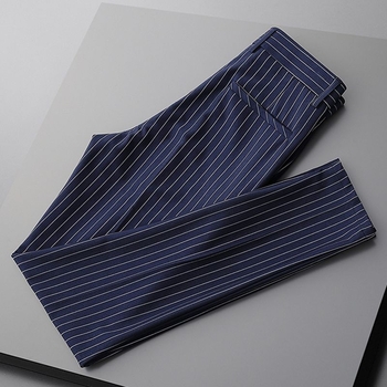 Ανδρικά παντελόνια με drape για επαγγελματικό στυλ, εφαρμοστό, cropped για καλοκαίρι
