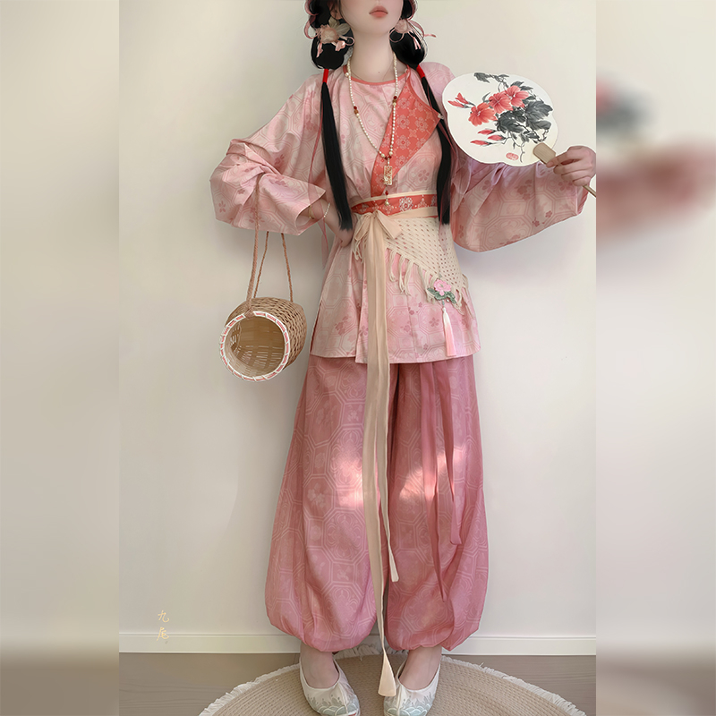 Γυναικείο Hanfu σε στιλ Τανγκ: κοντή ρόμπα με στρογγυλή λαιμόκοψη και lantern παντελόνια – σετ καλοκαιρινής καθημερινής χρήσης