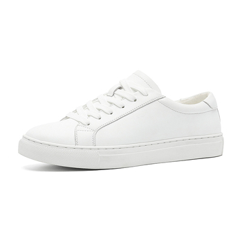 Ανδρικά λευκά sneakers από γνήσιο δέρμα με μαλακή σόλα, μεγέθη 46–48, ευρύ και επιπλέον ευρύ.