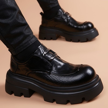 Pantofi brogue pentru bărbați cu talpă foarte groasă, ușori, loafer slip-on cu creștere de înălțime în interior, pantofi casual din piele