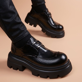 Pantofi brogue pentru bărbați cu talpă foarte groasă, ușori, loafer slip-on cu creștere de înălțime în interior, pantofi casual din piele