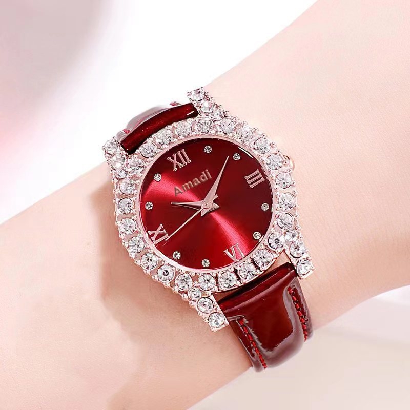 Γυναικείο ρολόι quartz με καντράν με ακτινοβολία ήλιου, διακοσμητικά κρύσταλλα και δερμάτινο λουράκι