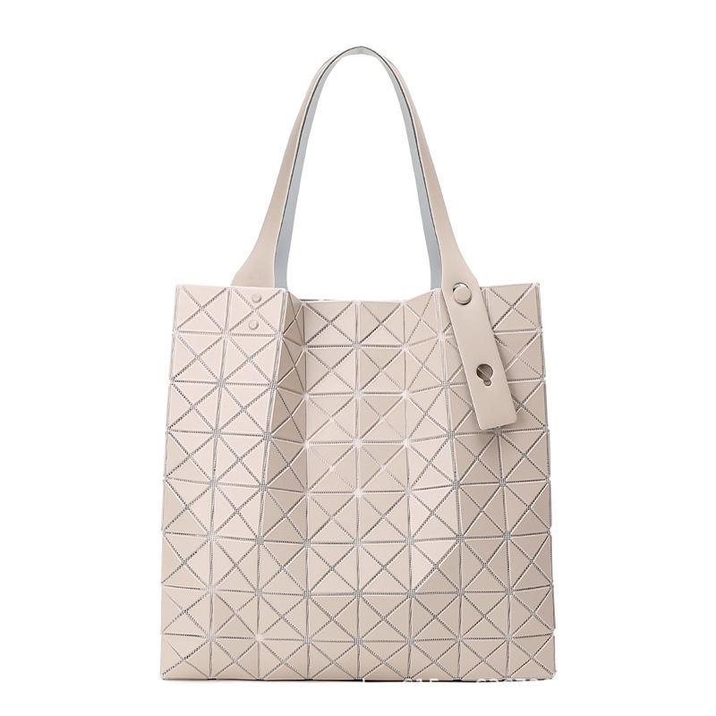 Τσάντα Tote με γεωμετρικό quilting, 8 θήκες, μεγάλο τετράγωνο σχήμα, PVC