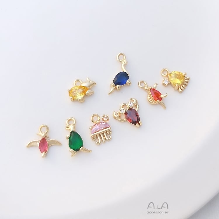 Μενταγιόν επιχρυσωμένο 14K με πολύχρωμα ζιρκόνια — Δεινοσαύρος και θαλάσσια ζωή (μέδουσα, χταπόδι) – μικρό DIY κόσμημα