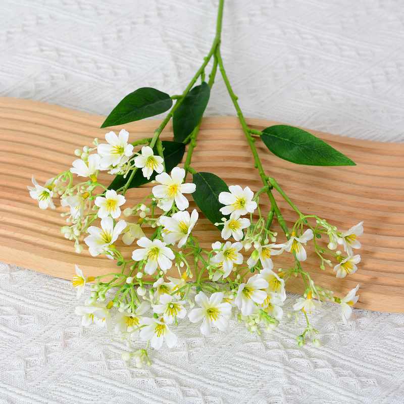 Τριών κλάδων Osmanthus τεχνητά λουλούδια, φρέσκα μικρά άνθη, αγροτικό στυλ διακόσμησης για οικιακό και γαμήλιο χώρο, αξεσουάρ για φωτογράφηση.