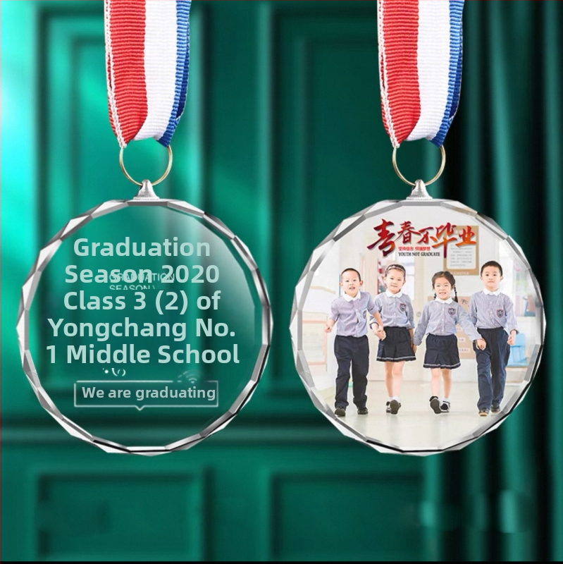 Krištáľová trofejná ozdoba na promócie, personalizovaná pamiatka pripomínajúca fotografie z mládeže