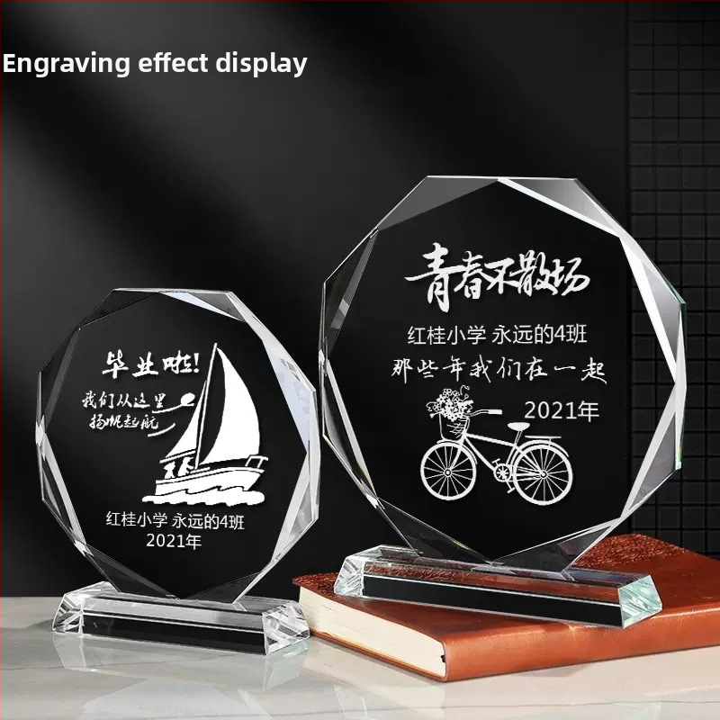 Krištáľová trofejná ozdoba na promócie, personalizovaná pamiatka pripomínajúca fotografie z mládeže