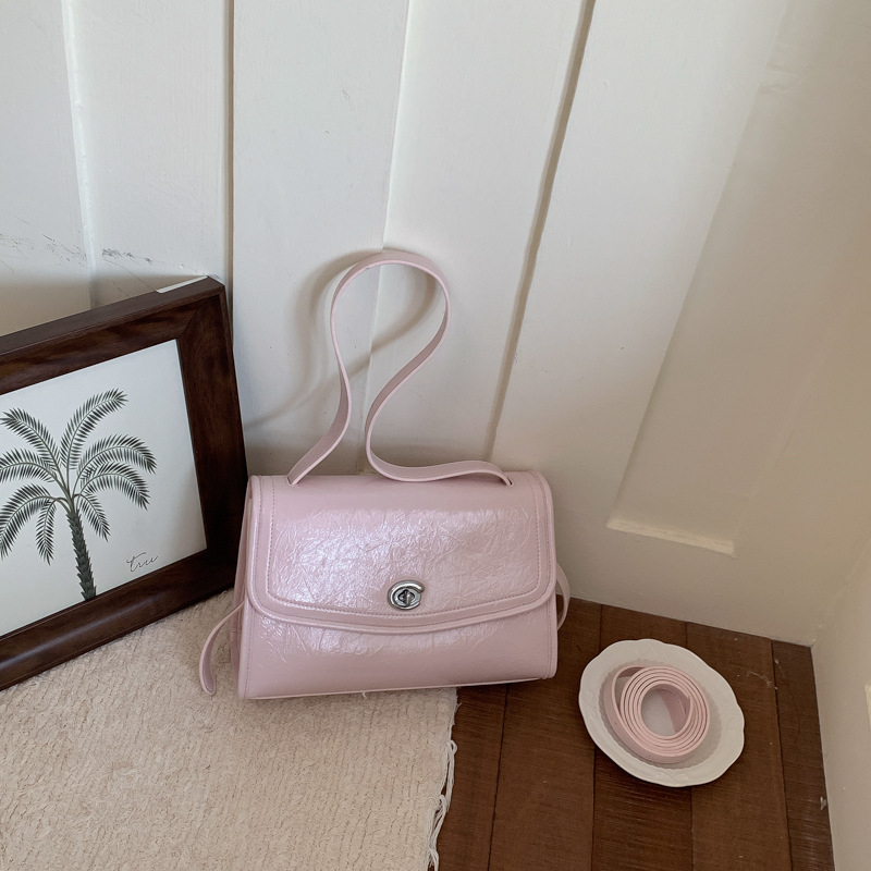 Γυναικεία crossbody τσάντα σε συνθετικό δέρμα, μικρού τετράγωνου σχήματος, κορεατικό στυλ καλοκαιρινής μόδας 2026
