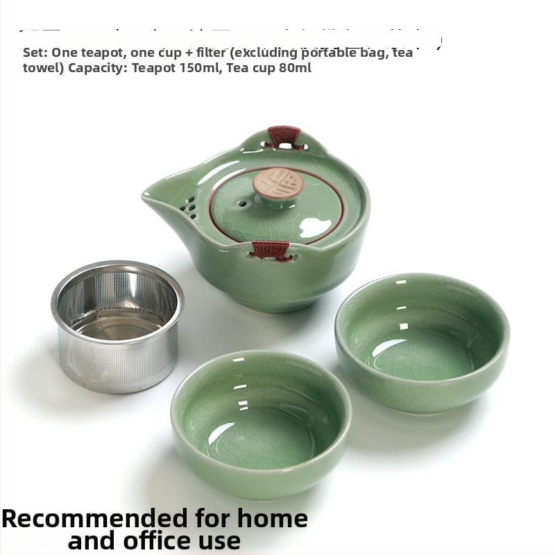 Hordozható egy személyes teáskészlet: teáskanna és teáscsésze Ru kiln porcelánból, utazáshoz – elegáns ajándékcsomag.