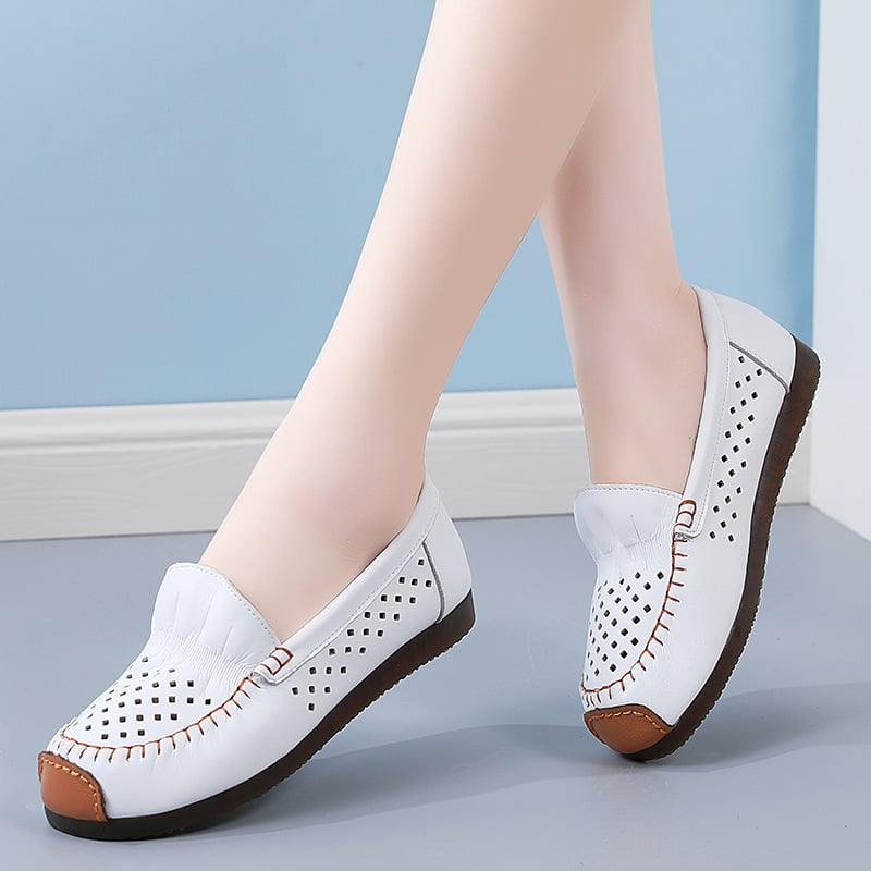 Φθινοπωρινά loafers με στρογγυλή μύτη, επίπεδη φτέρνα και παχιά πλατφόρμα, μονόχρωμα, λευκά