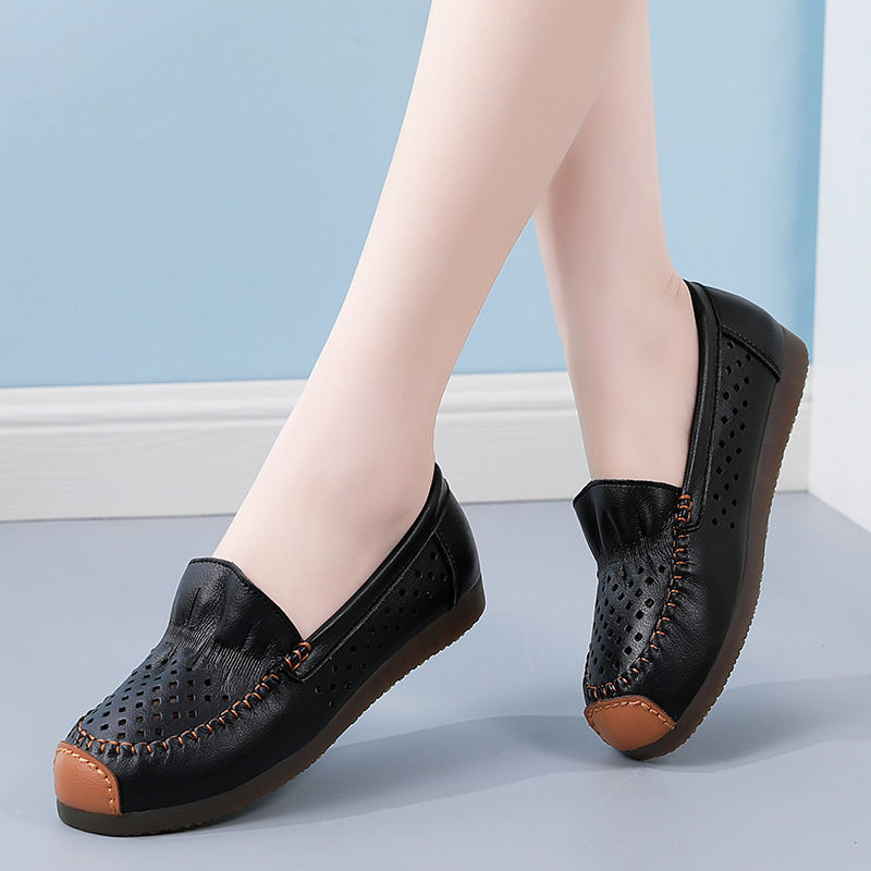 Φθινοπωρινά loafers με στρογγυλή μύτη, επίπεδη φτέρνα και παχιά πλατφόρμα, μονόχρωμα, λευκά