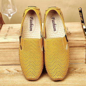 Férfi nyári slip-on szandálok, nagy méretben, könnyű felsőréteg marhabőrből, lélegző perforált kialakítás, hétköznapi‑formális lábbeli