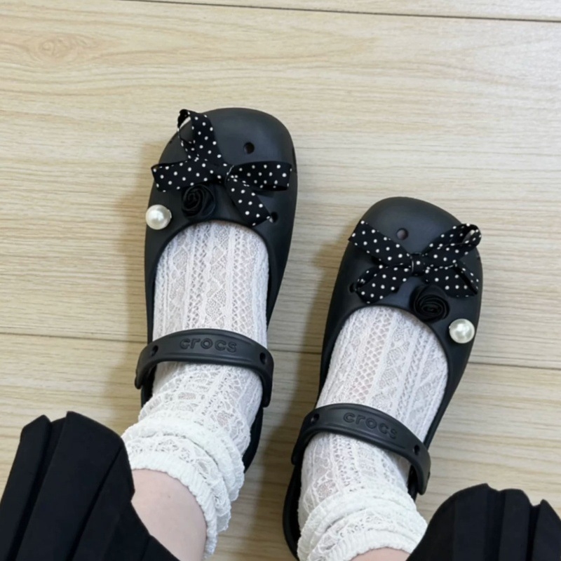 Αξεσουάρ για Crocs με φιογκάκι σε πουά – διακοσμητικά για jelly shoes, σε στυλ Χέμπορν