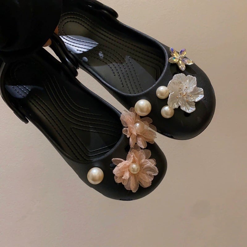 Αξεσουάρ για Crocs με φιογκάκι σε πουά – διακοσμητικά για jelly shoes, σε στυλ Χέμπορν