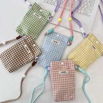 Geantă crossbody pentru telefon, din țesătură în carouri, în nuanțe macarons