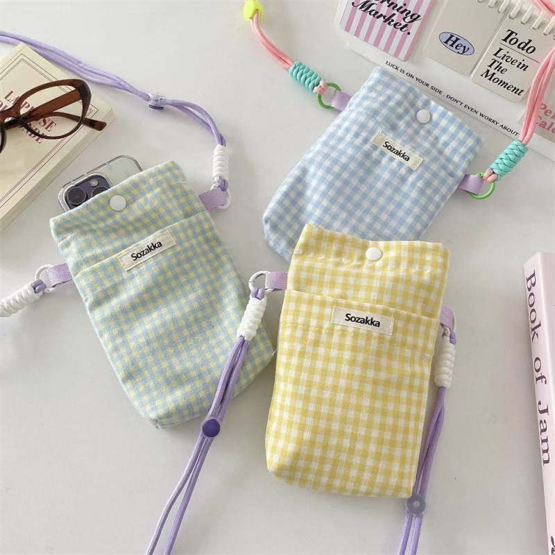 Geantă crossbody pentru telefon, din țesătură în carouri, în nuanțe macarons