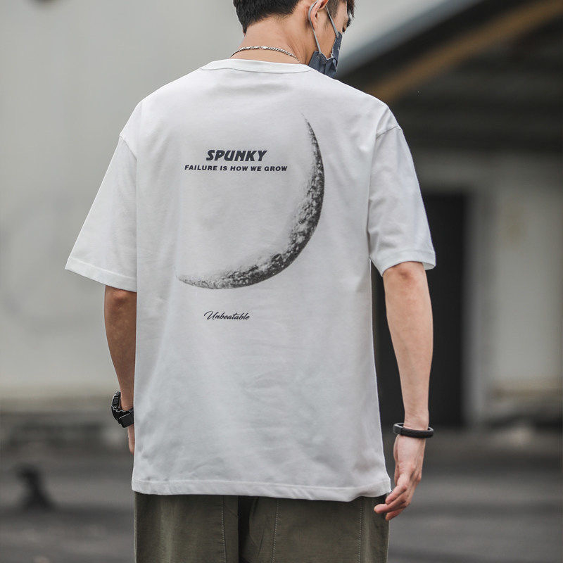 Ανδρική κοντομάνικη T‑shirt από 100% βαμβάκι, καλοκαιρινό μπλε, χαλαρή γραμμή, plus size, αμερικάνικο streetwear στυλ, εκτύπωση ιαπωνικού αλφαβήτου