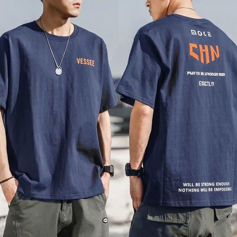 Ανδρική κοντομάνικη T‑shirt από 100% βαμβάκι, καλοκαιρινό μπλε, χαλαρή γραμμή, plus size, αμερικάνικο streetwear στυλ, εκτύπωση ιαπωνικού αλφαβήτου