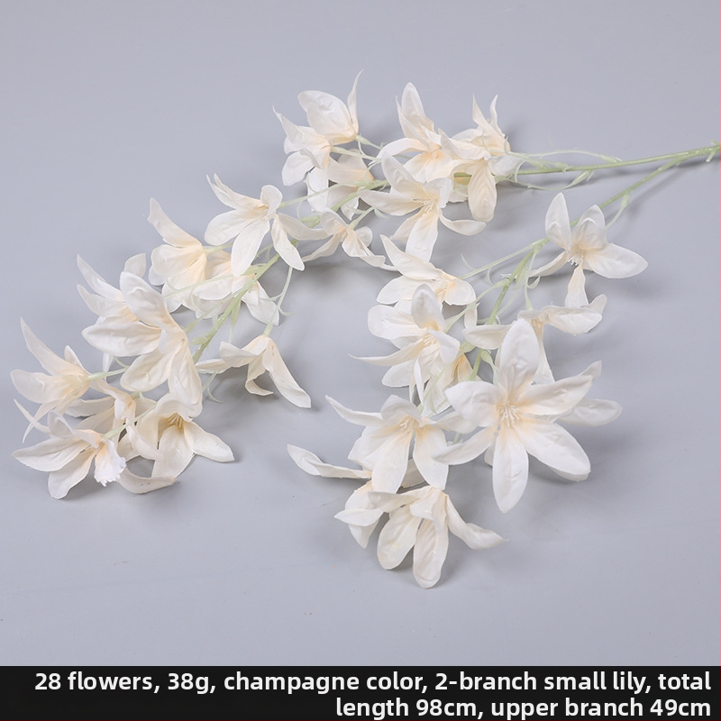 Svadobná stropná dekoračná kytica z voňavých hodvábnych orchideí