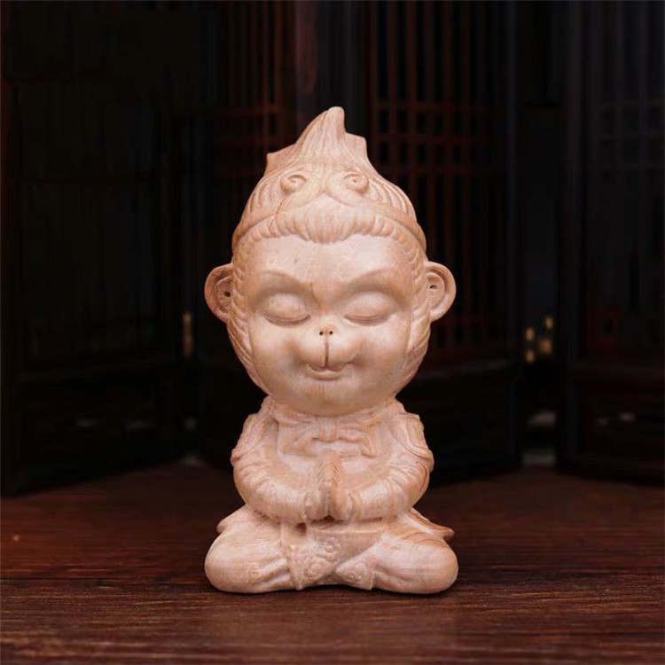 Monkey King от прасковено дърво, настолен декоративен елемент, дърворезба Sun Wukong