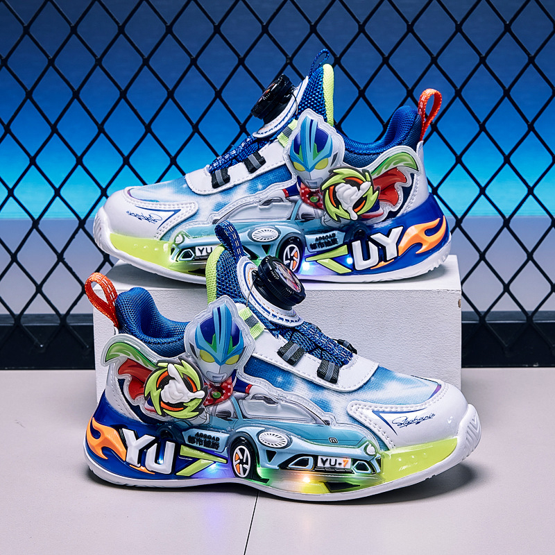 Νέα παιδικά αθλητικά παπούτσια για αγόρια, με διαπνέουσα επάνω επιφάνεια από πλέγμα, ultra‑ελαφριά σόλα, παπούτσια με φώτα