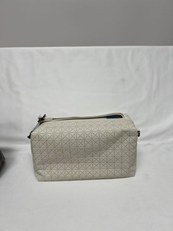Geantă pentru cameră din silicon, cu model romb geometric – unisex, curea de umăr, formă mică pătrată.