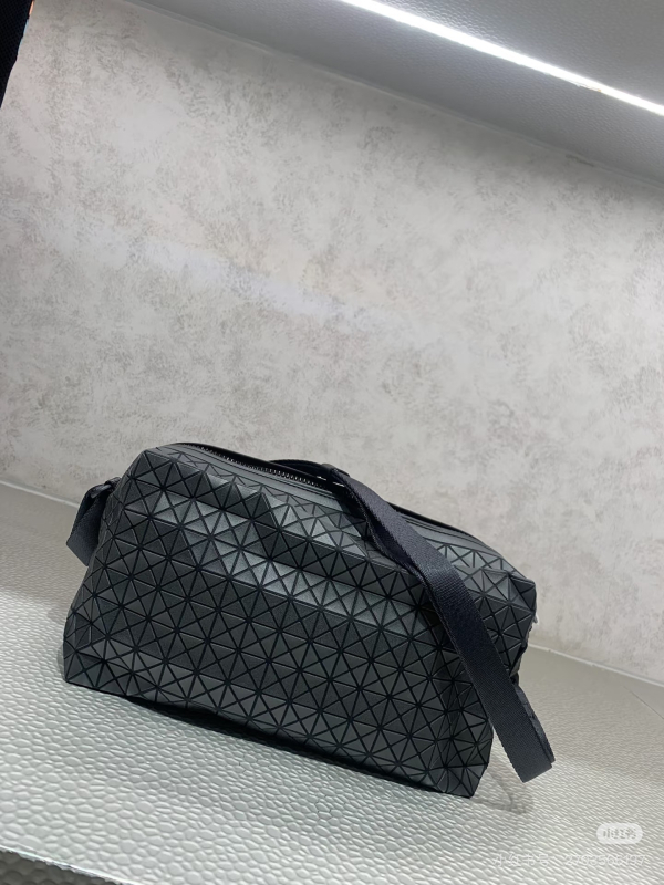 Geantă pentru cameră din silicon, cu model romb geometric – unisex, curea de umăr, formă mică pătrată.