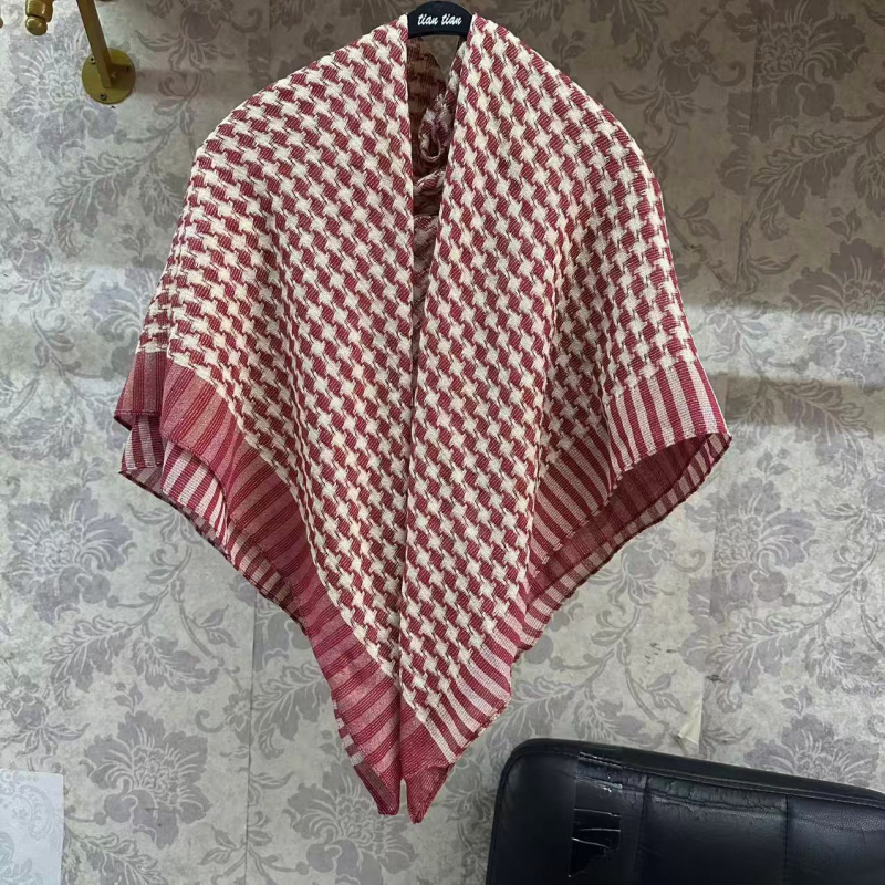 Τετράγωνο φουλάρι 100×100 cm με μοτίβο pata de gallo και λαμπερή βισκόζη, γυναικείο φουλάρι