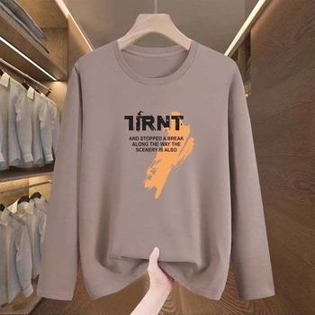 Ανδρικό μακρυμάνικο T-shirt με στρογγυλό λαιμό, φθινοπωρινή συλλογή, ρούχο βάσης