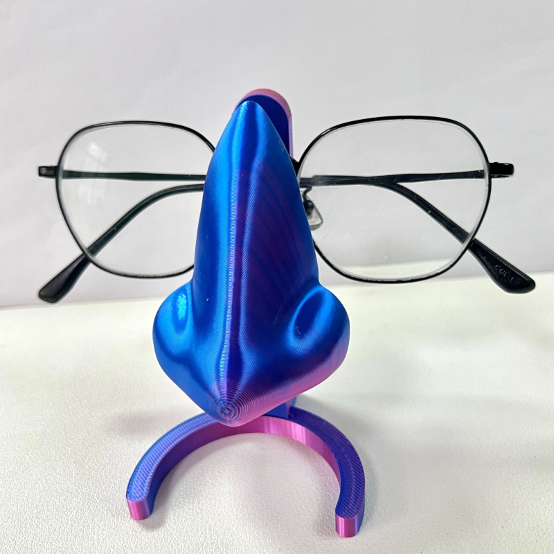 3D-ispisani držač za naočale u obliku nosa – kreativni stolni dekor