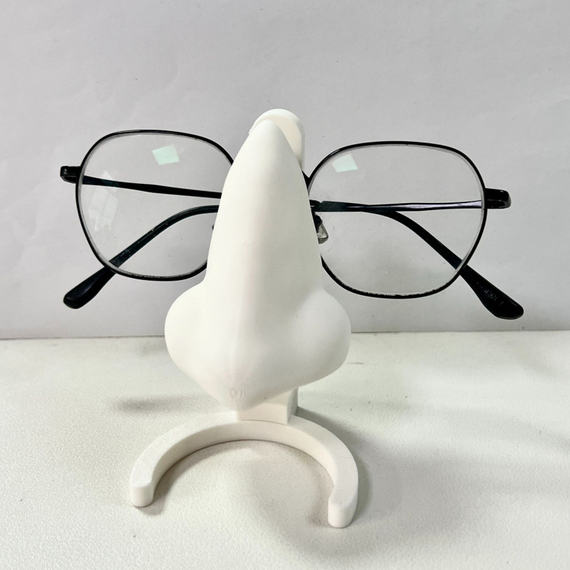 3D-ispisani držač za naočale u obliku nosa – kreativni stolni dekor