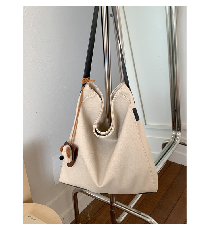Nova retro tote torba za jesen-zimu, velika kapaciteta, svestrana za posao i svakodnevnu upotrebu, preko tijela i na ramenu.