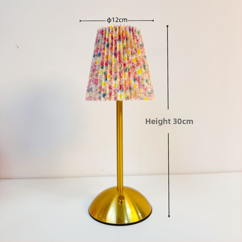 Moderná minimalistická skladaná látková stolová lampa s kovovou základňou, ideálna do spálne, obývačky alebo baru; nabíjateľné dotykové nočné svetlo s ambientným osvetlením.