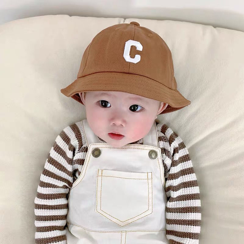 Dječji sunčani bucket hat s zaštitom od sunca - lagani proljetno-jesenski model, s slovom C, unisex, za uzrast 1-2 godina