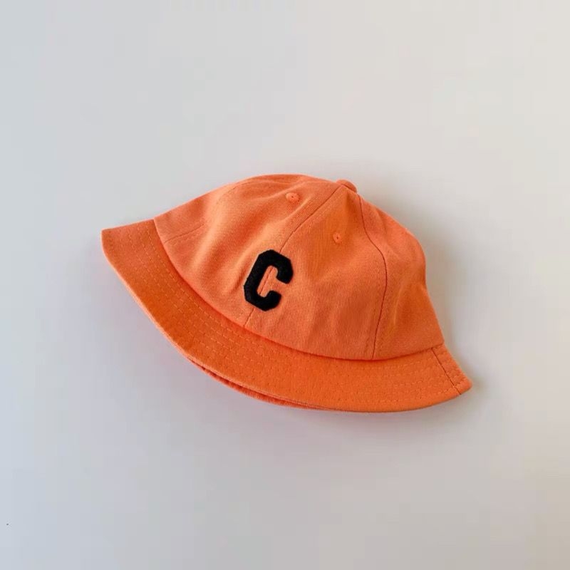 Dječji sunčani bucket hat s zaštitom od sunca - lagani proljetno-jesenski model, s slovom C, unisex, za uzrast 1-2 godina