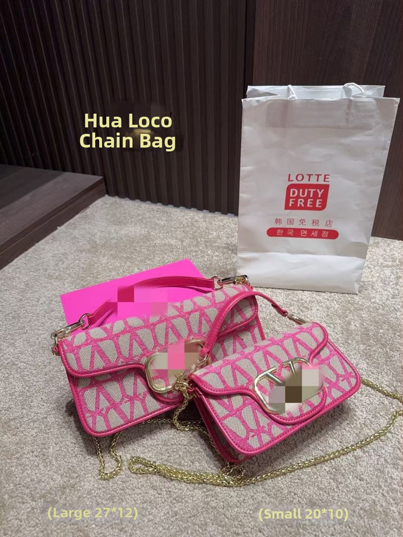 Mini crossbody kabelka z hovädzej kože najvyššej kvality s retiazkou, vreckom na telefón a ozdobou s abecedou