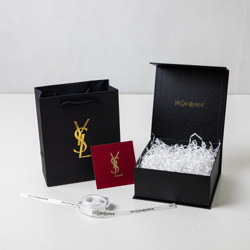 Комплект подаръци с парфюм D Brand: кутия за парфюм, сламена кутия, опаковка за парфюм Y Brand, торба за парфюм G Brand и капак за опаковка със стил.