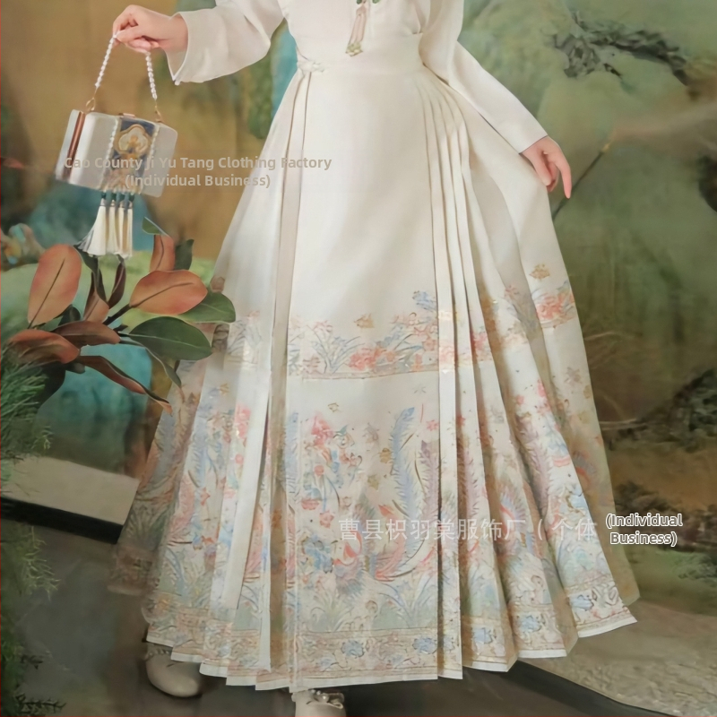 Krátka dámska sukňa Hanfu v štýle Ming s výšivkou z fénixovho peria a zlatou kvetinovou výšivkou