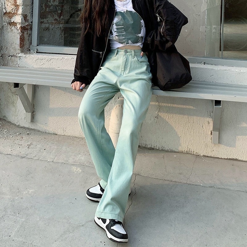 Ženske hlače u kroju kruške, bijele, visoki struk, široke nogavice, ravnog kroja, udobne, casual, prekrivanje bokova, dužina do poda