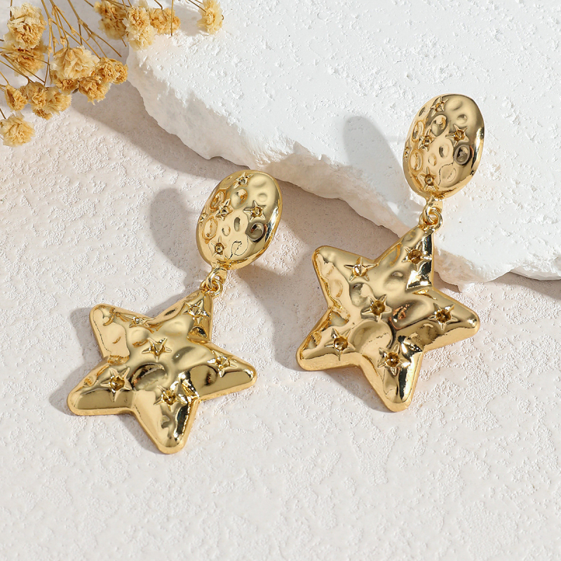 Cercei pentru femei cu design floral creativ, stil modern, aspect premium