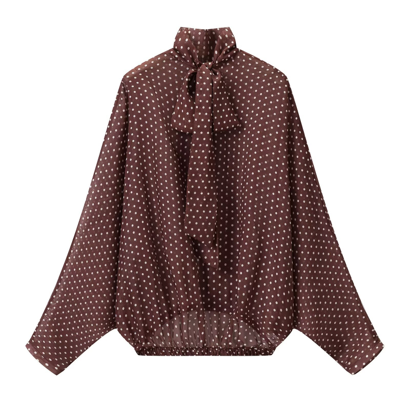 Točkasti dvodjelni ženski set – bluza s dugim rukavima i suknja srednje dužine, proljetno-jesenski casual stil